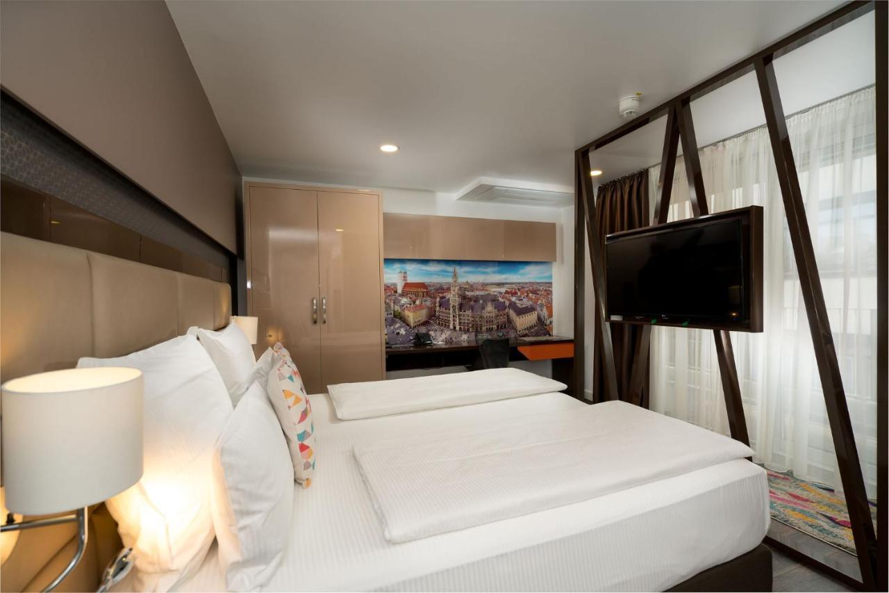 Deluxe Apartment with Balcony,1345387019:JPEG