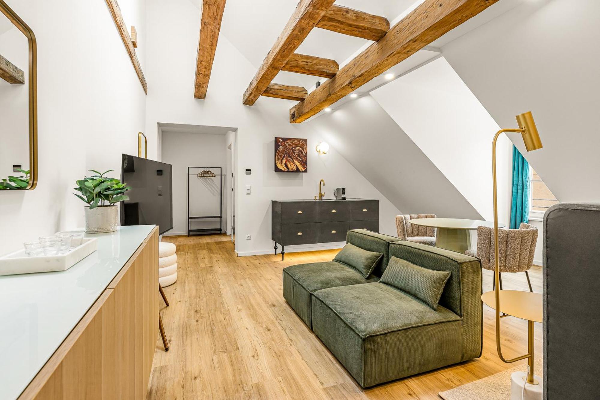 Deluxe Apartment