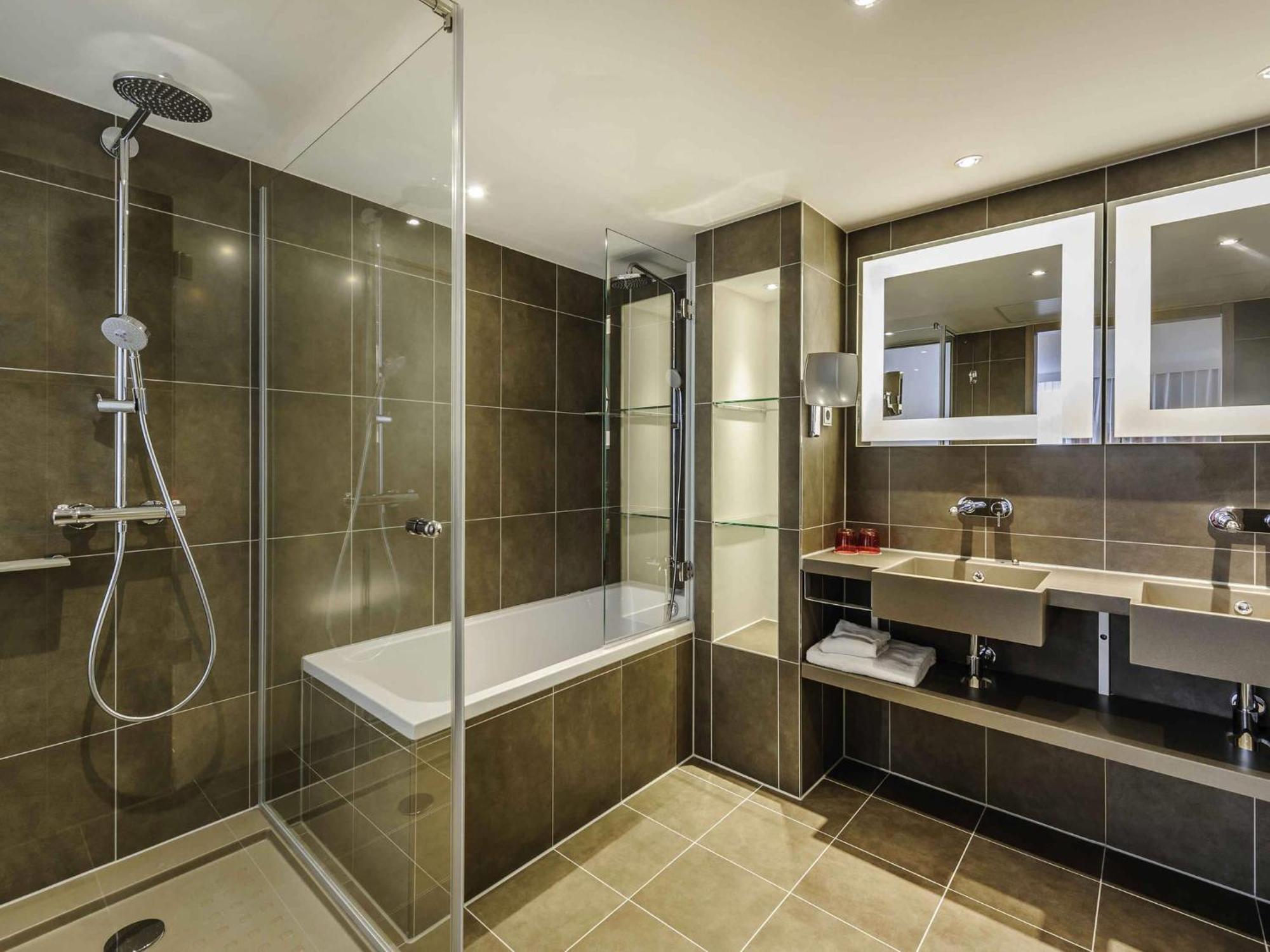 Superior King Suite