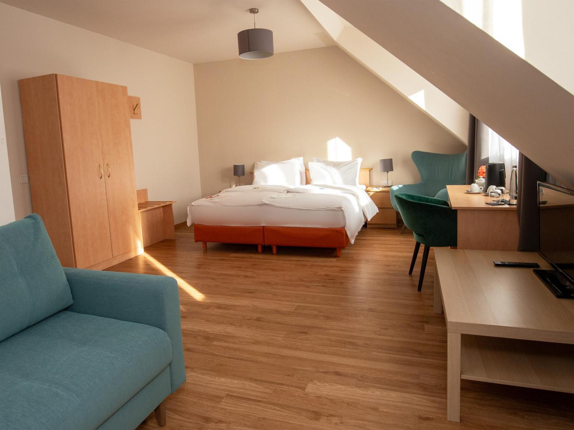 Junior Suite,1727830134:JPEG