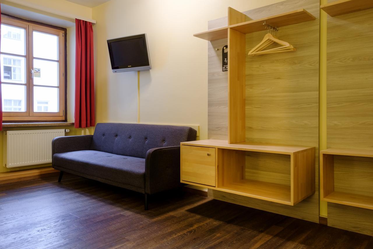 Quarto Duplo com Banheiro Privativo