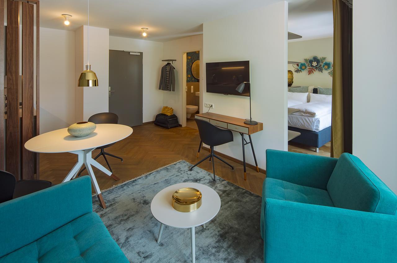 Deluxe Apartment