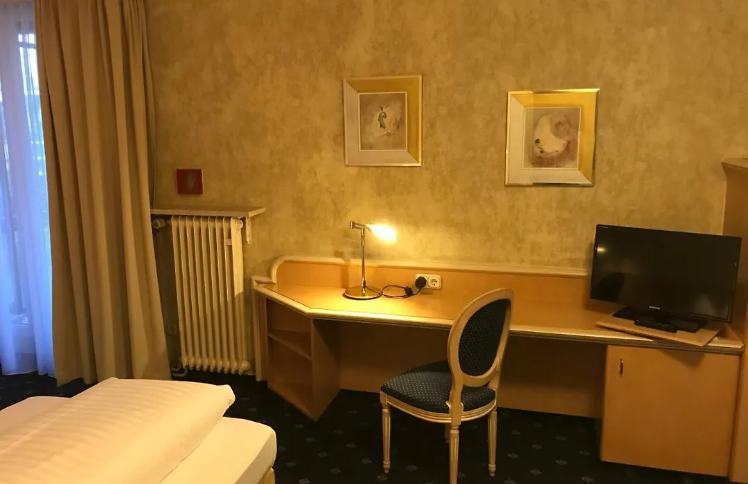 Hotel Ambiente Garni-1