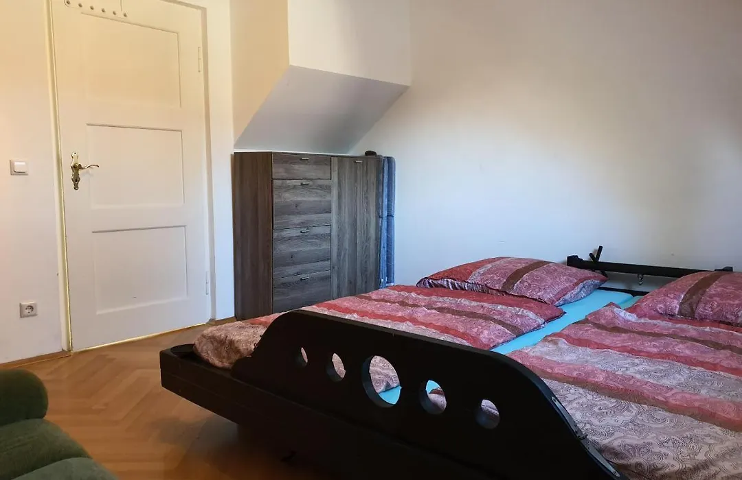 Idyllische Penthouse-Wohnung In Super Lage-1