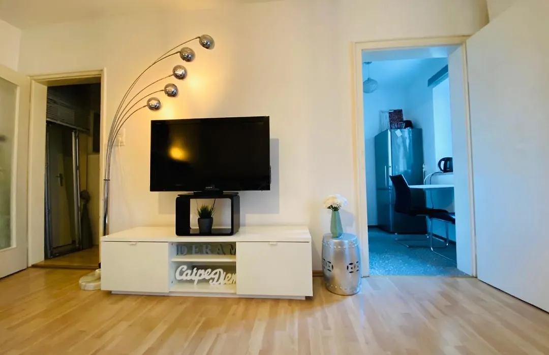 Exclusive Maxvorstadt Studio-1