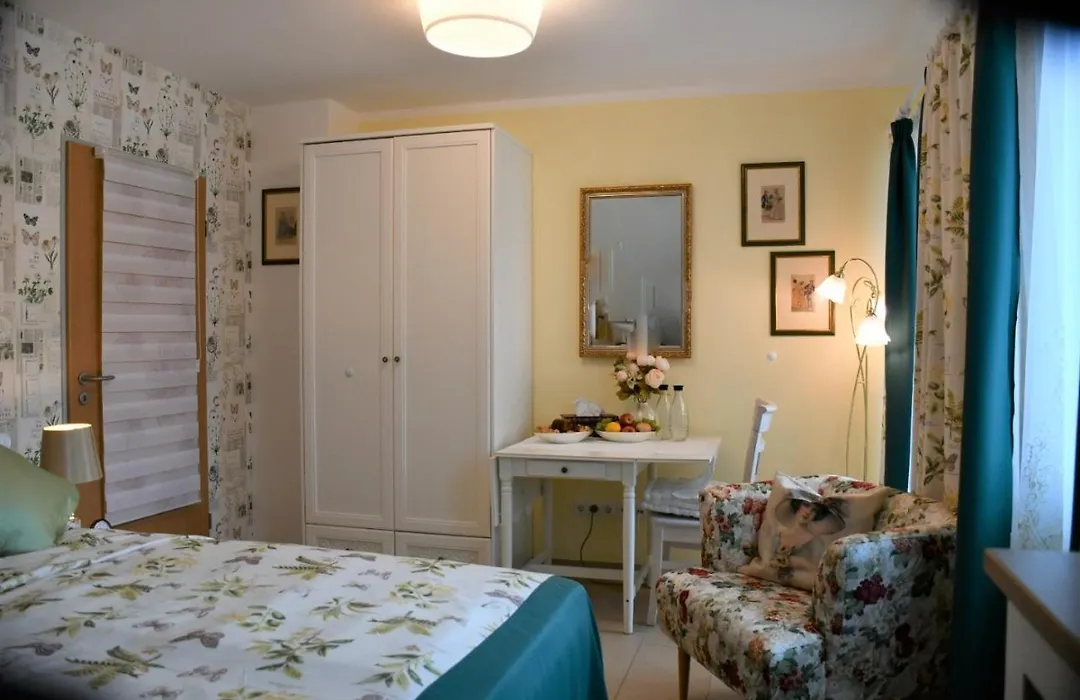 Nonas Bed&Breakfast-1