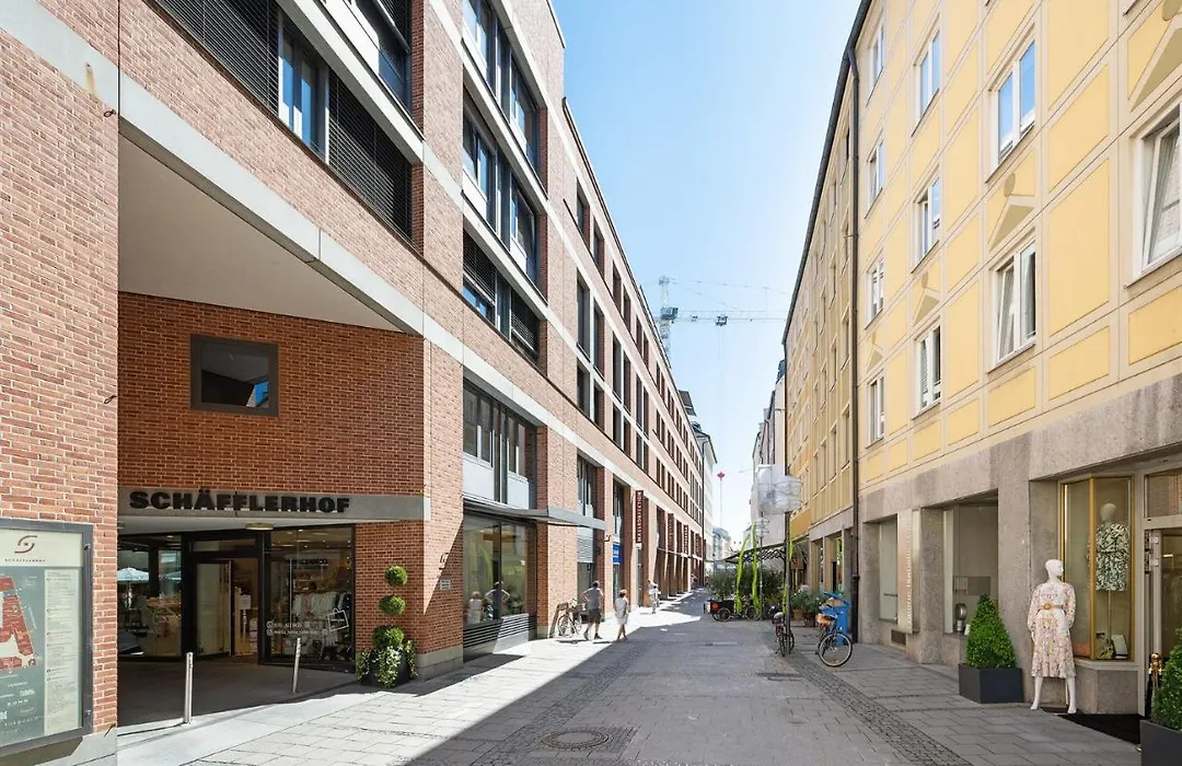 2 Bedroom Top Floor Apartment Direct On Marienplatz-1