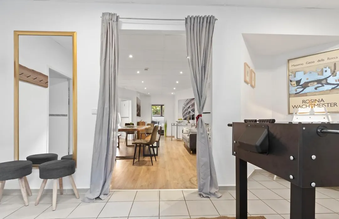 Flatista Homes - Garden House-1