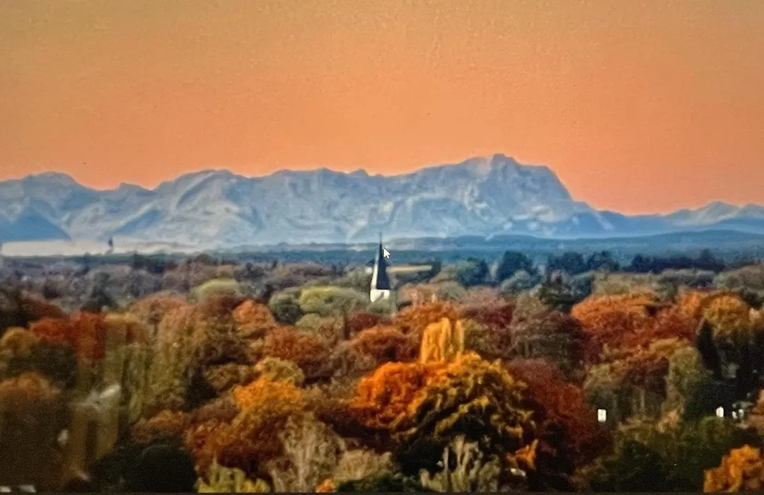 Alpen-Panorama Suite - Einzigartige Privatsuite Hoch Ueber Muenchen, 12Tes Og, Alpenblick, Loggia, Whirlpool, 15 Minuten Zum Zentrum, Ruhe Und Erholung In Der Stadt Muenchen Fuer Privat Und Geschaeftlich Reisende-1