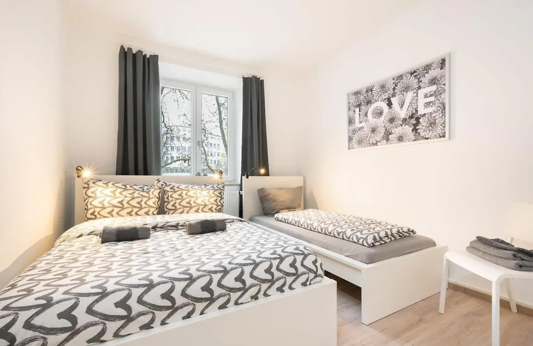Apartment Close To Theresienwiese-1