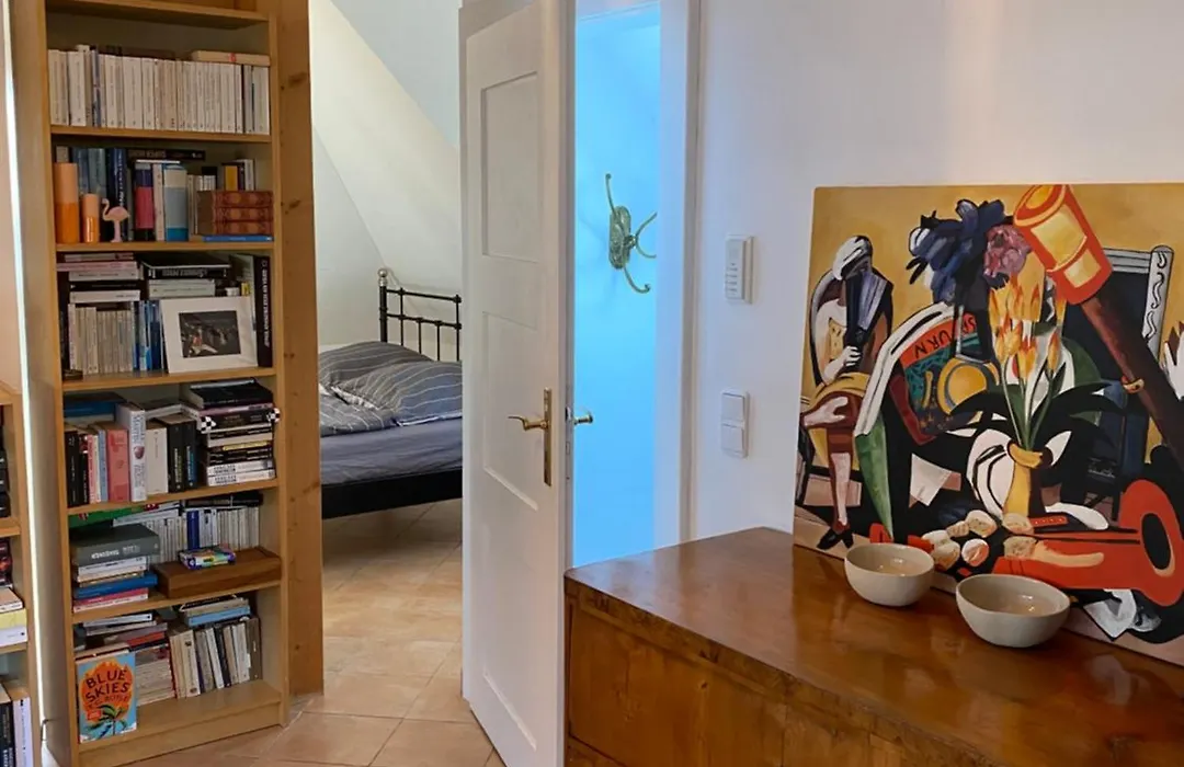 Helle und ruhige Dachgeschosswohnung-1