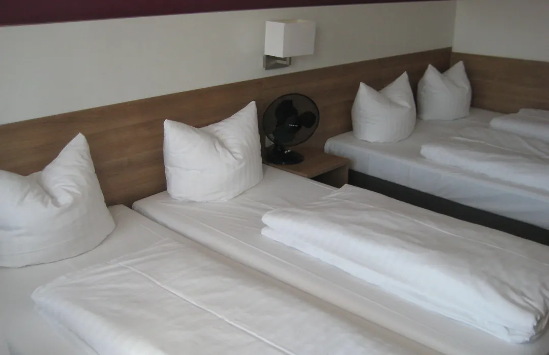 Hotel S16-1