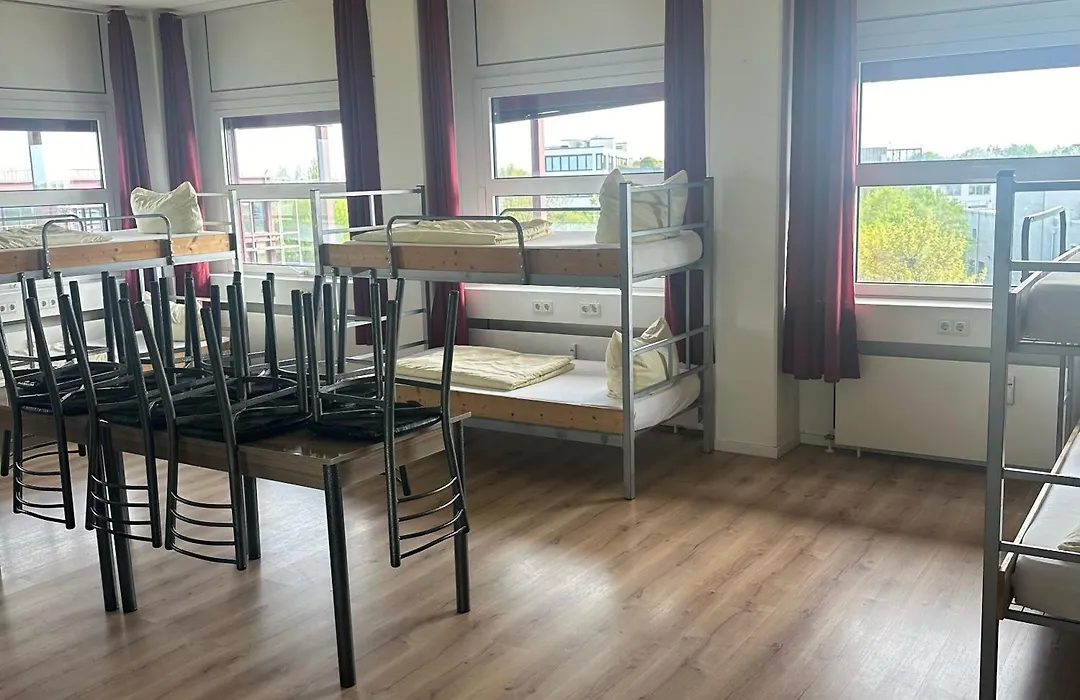 Low Budget Hostel-1