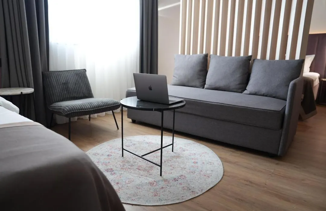 Bayer'S City Hotel-1