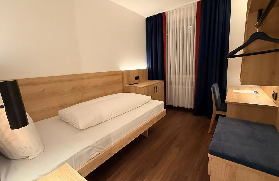 Hotel Antares-1