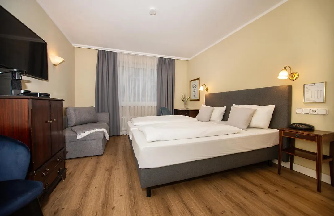 Hotel Altmuenchen By Blattl-1