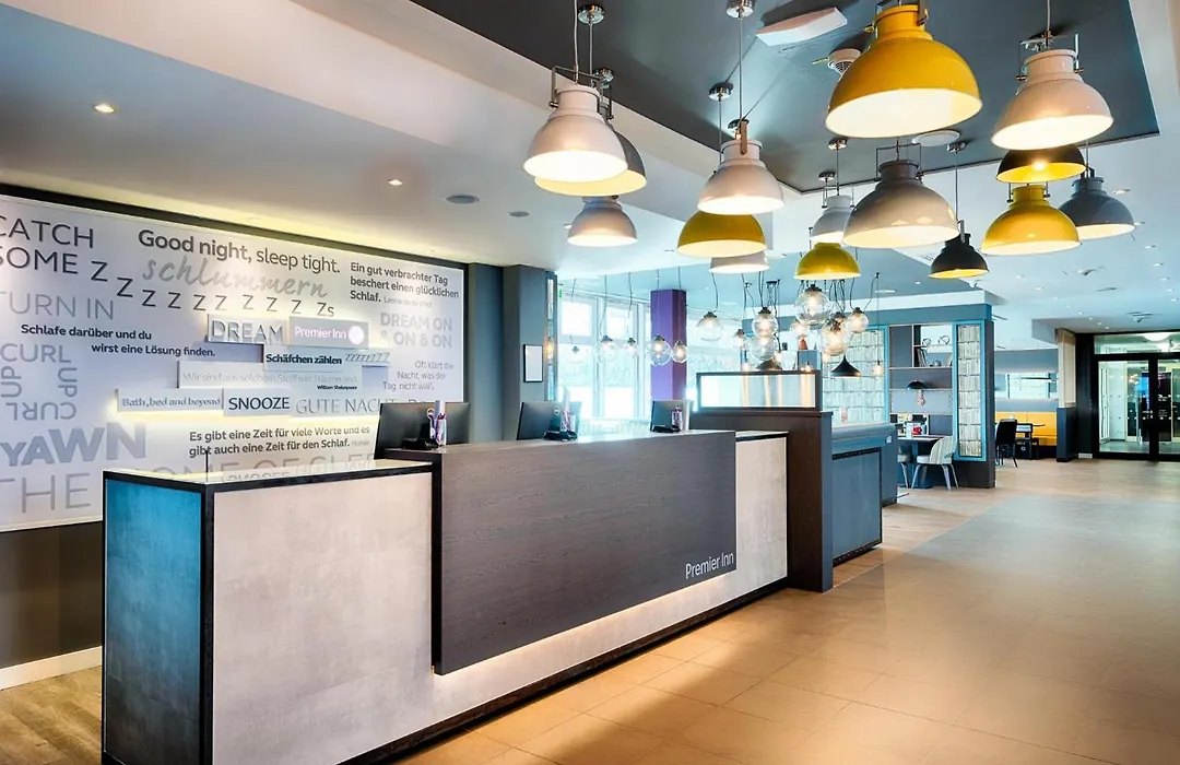 Premier Inn Muenchen City Ost-1