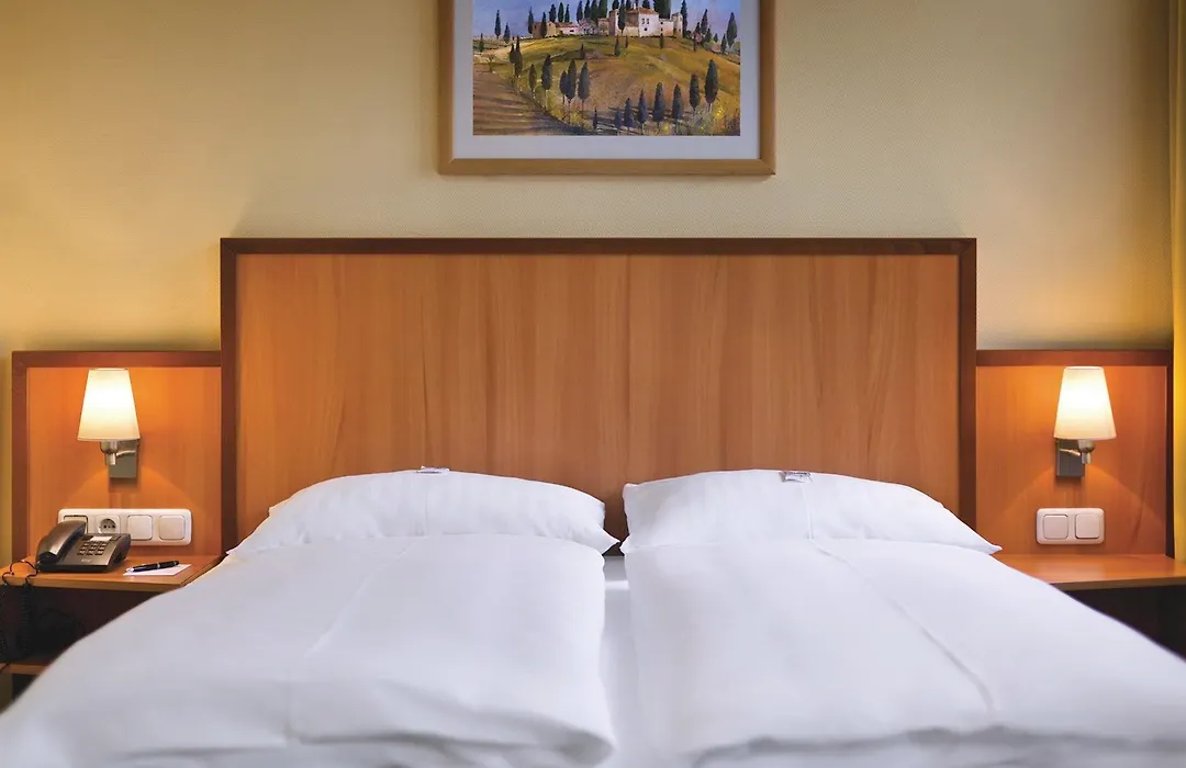 Intercityhotel Muenchen-1