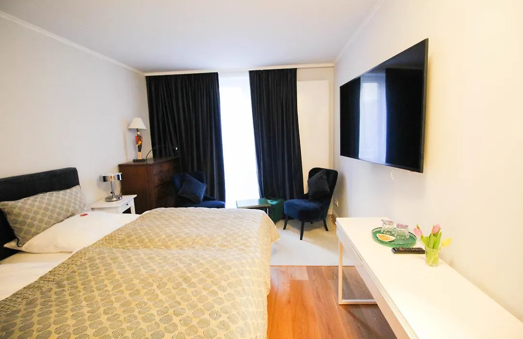 Das Kleine Hotel In Muenchen-1