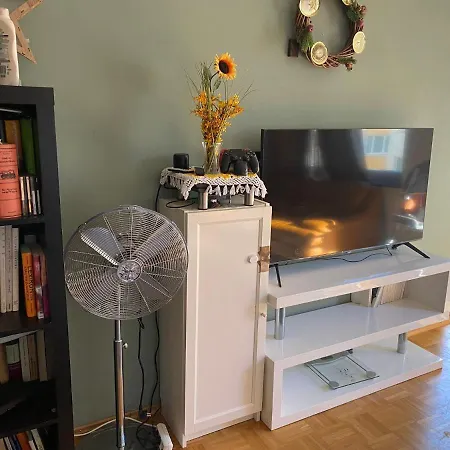 Loveky 2 Room Appartment In City Centre-3