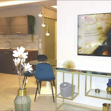 P1 Studio-3
