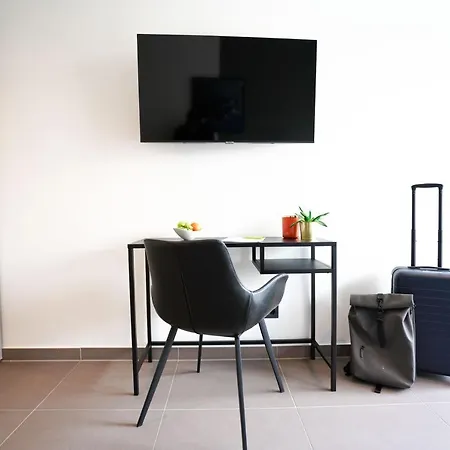 Max Lodging Serviced Apartments-2