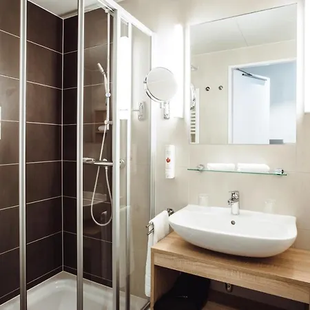 Wyndham Garden Munich Messe Hotel-2