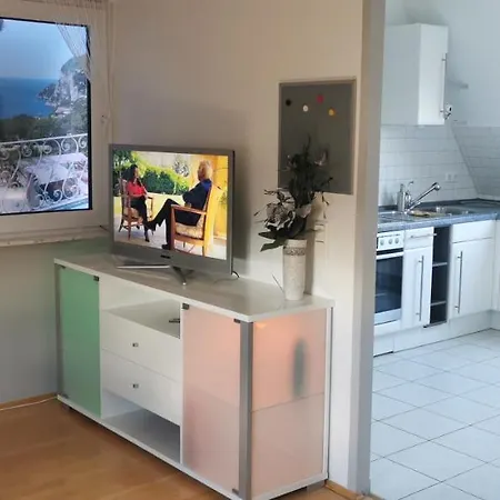 Muenchen Grosszuegige Wohnung Sehr Ruhig-3