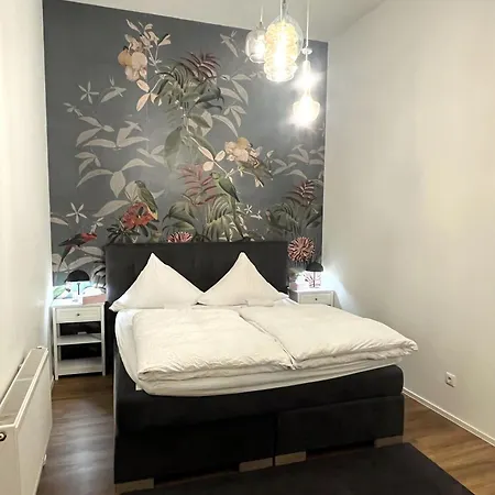 Loft Directly Next To Oktoberfest And Downtown-3