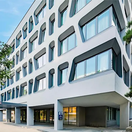 Best Western Hotel Arabellapark Muenchen-3