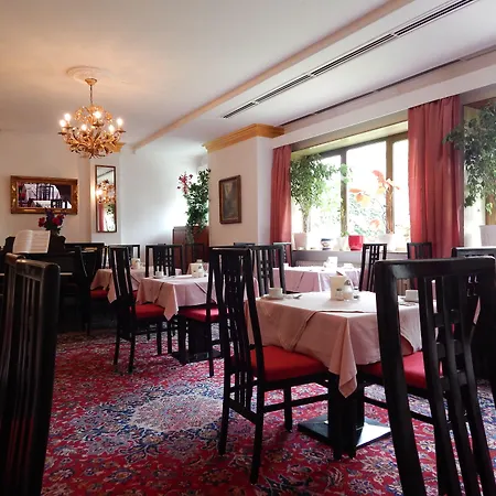 Hotel Montree-2
