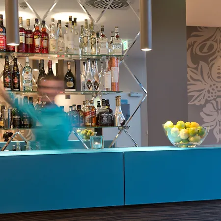 Motel One München-Westend-3