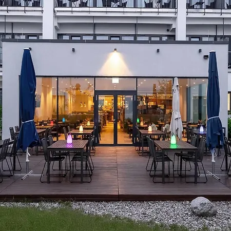Wyndham Garden Munich Messe-2