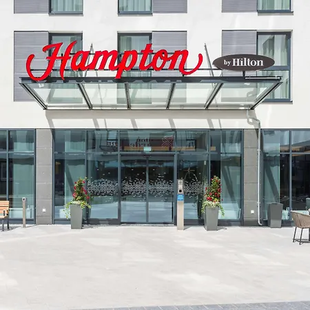 Hampton By Hilton Munich City West-3