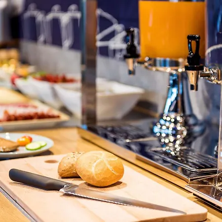 Ibis Budget Muenchen City Sued-2