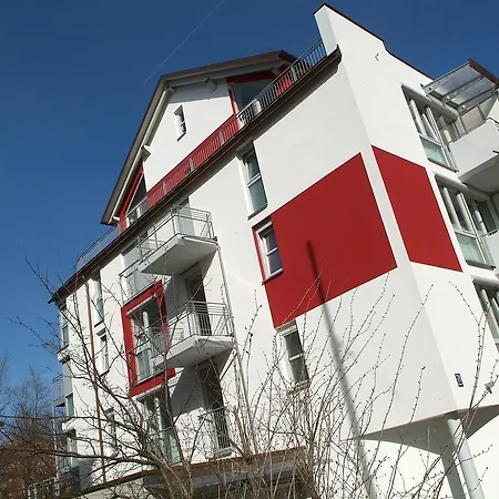 Sunny Apartment-2