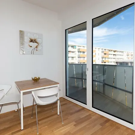 My Room Serviced Apartment-Messe-2