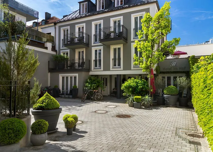 Hotel Im Hof Munique